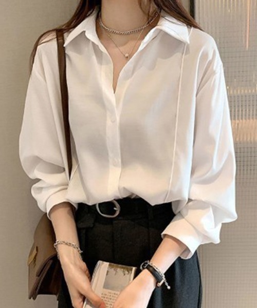 SallyLunn(サリーラン)の「フロントタック長袖シャツ(シャツ/ブラウス・レディース・ブラック/ブルー/ベージュ/ホワイト・MEDIUM/LARGE)」の2枚目の写真