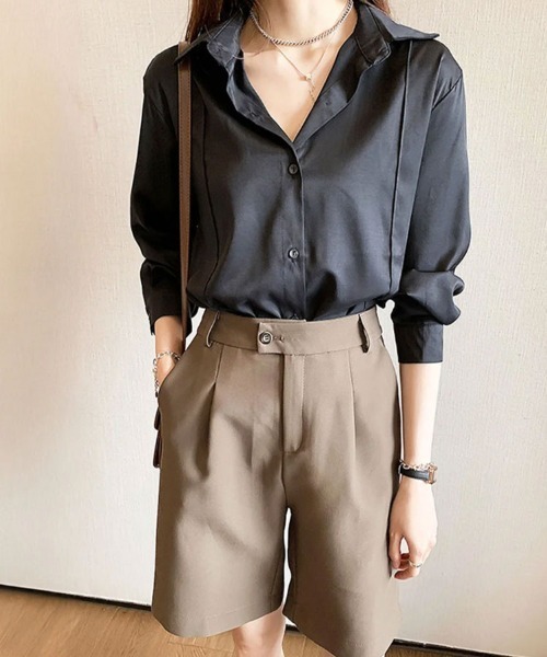 SallyLunn(サリーラン)の「フロントタック長袖シャツ(シャツ/ブラウス・レディース・ブラック/ブルー/ベージュ/ホワイト・MEDIUM/LARGE)」の9枚目の写真