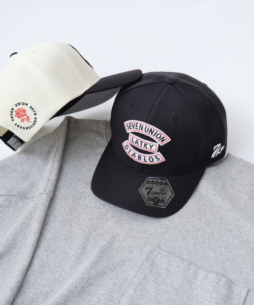 7Union(セブンユニオン)の「7UNION THE DIABLOS ボックスロゴサインローズ 6パネルキャップ(キャップ・メンズ・ブラック/ホワイト×ブラック・FREE)」の1枚目の写真