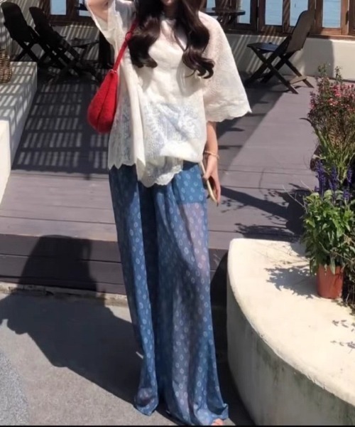 gossip!ロサンゼルス(ゴシップロサンゼルス)の「ゆるシルエット ラウンドネックフェミニンレーストップス(Tシャツ/カットソー・レディース・オフホワイト・M)」の19枚目の写真