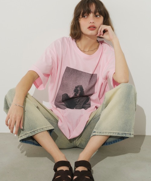 【韓国 YUTHENTIC】バックスリットポイントグラフィックTシャツ グラフィックフォトTEE(Tシャツ/カットソー)|Unitage