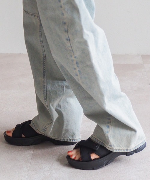 やわらかソールベルクロスポーツサンダル