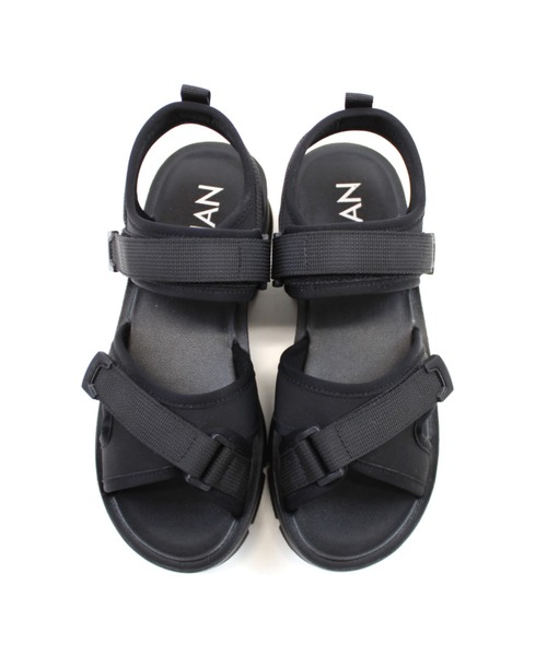 やわらかソールベルクロスポーツサンダル