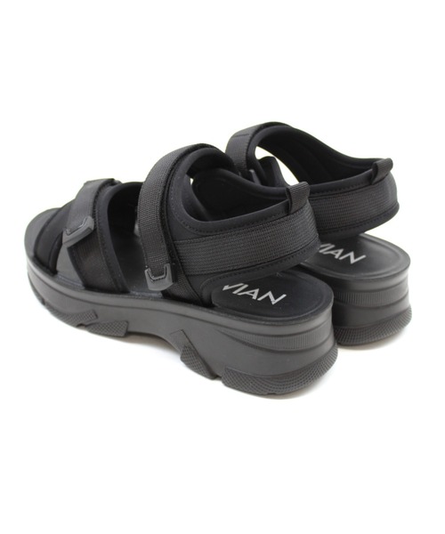 やわらかソールベルクロスポーツサンダル