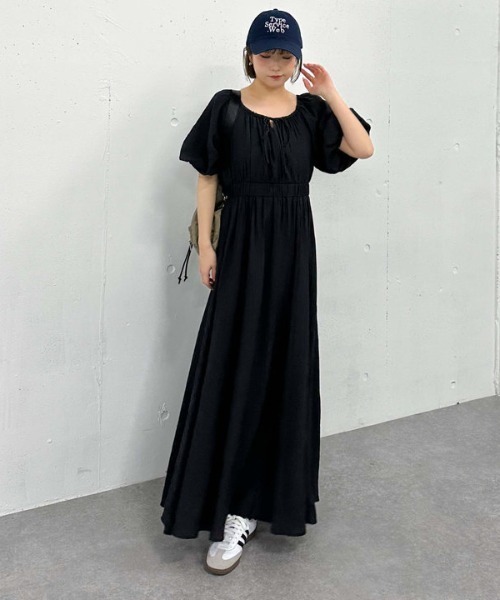 archives(アルシーヴ)の「2WAYオフショルバルーンワンピース(ワンピース・レディース・ブラック/アイボリー/ブルー・MEDIUM)」の20枚目の写真