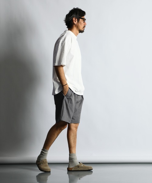 The DUFFER of ST.GEORGE(ザダファーオブセントジョージ)の「WOOL LIKE EASY WIDE SHORTS:ウエストゴム ウールライク イージー バギーショーツ(その他パンツ・メンズ・グレー/ブラック・X-LARGE/LARGE/MEDIUM/SMALL)」の6枚目の写真
