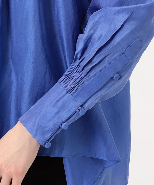 TOMORROWLAND （トゥモローランド）の「TEIJA Pihla シルクブラウス（シャツ/ブラウス・レディース・ブラック/ブルー・6）」の4枚目の写真