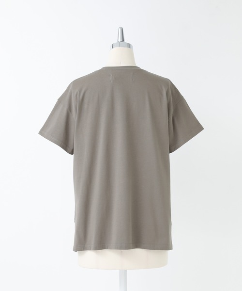 kOhAKU（コハク）の「異素材ランダムタックカットソー（Tシャツ/カットソー・レディース・ブラック/グレー・1/2）」の22枚目の写真