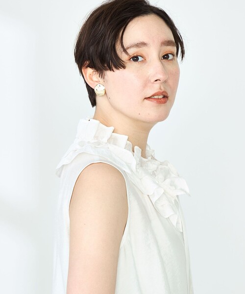 NOLLEY’S Sophi(ノーリーズソフィ)の「フリルネックノースリーブブラウス(シャツ/ブラウス・レディース・ホワイト/ピンク/キャメル・38/36)」の16枚目の写真