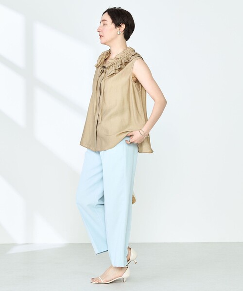 NOLLEY’S Sophi(ノーリーズソフィ)の「フリルネックノースリーブブラウス(シャツ/ブラウス・レディース・ホワイト/ピンク/キャメル・38/36)」の19枚目の写真