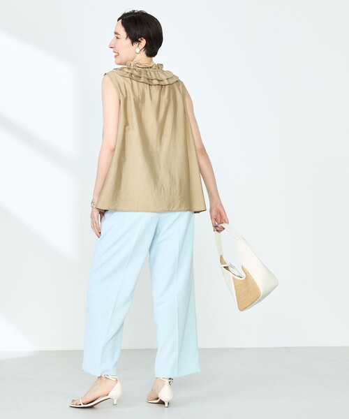 NOLLEY’S Sophi(ノーリーズソフィ)の「フリルネックノースリーブブラウス(シャツ/ブラウス・レディース・ホワイト/ピンク/キャメル・38/36)」の20枚目の写真