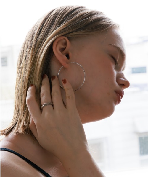FELN Tokyo（フェルントウキョウ）の「Product pierce No.002（ピアス（両耳用）・レディース・Silver・MEDIUM）」の15枚目の写真