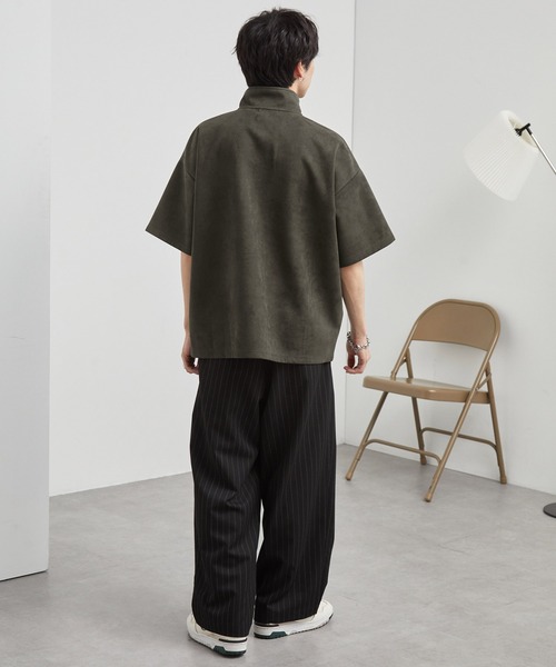 GOODENGOOSE　ゴールデングース　Tシャツ　ブラック×シルバー GOLDEN GOOSE（ゴールデングース）の「GOLDEN GOOSE T-shirt