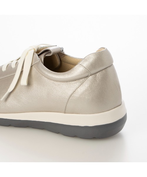 Atelier（アトリエ）の「【3E】軽量デザインスニーカー（スニーカー・レディース・シルバー/ネイビー/ブラック/ホワイト・22cm/22.5cm/23cm/23.5cm/24cm/24.5cm）」の14枚目の写真