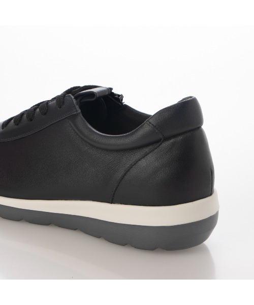 Atelier（アトリエ）の「【3E】軽量デザインスニーカー（スニーカー・レディース・シルバー/ネイビー/ブラック/ホワイト・22cm/22.5cm/23cm/23.5cm/24cm/24.5cm）」の19枚目の写真