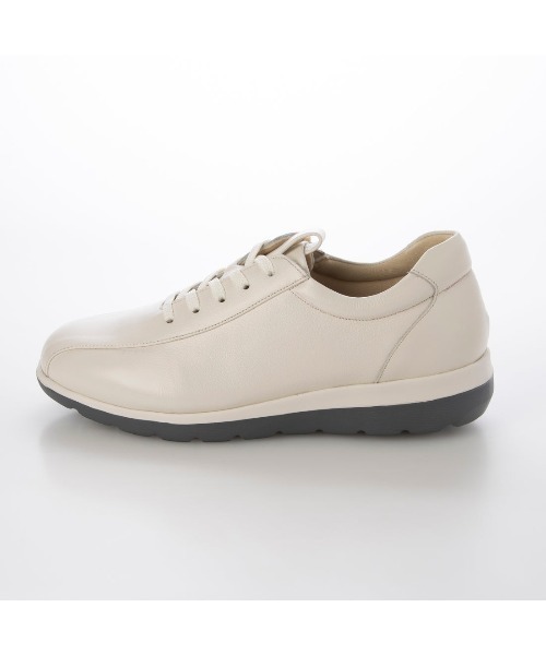 Atelier（アトリエ）の「【3E】軽量デザインスニーカー（スニーカー・レディース・シルバー/ネイビー/ブラック/ホワイト・22cm/22.5cm/23cm/23.5cm/24cm/24.5cm）」の5枚目の写真