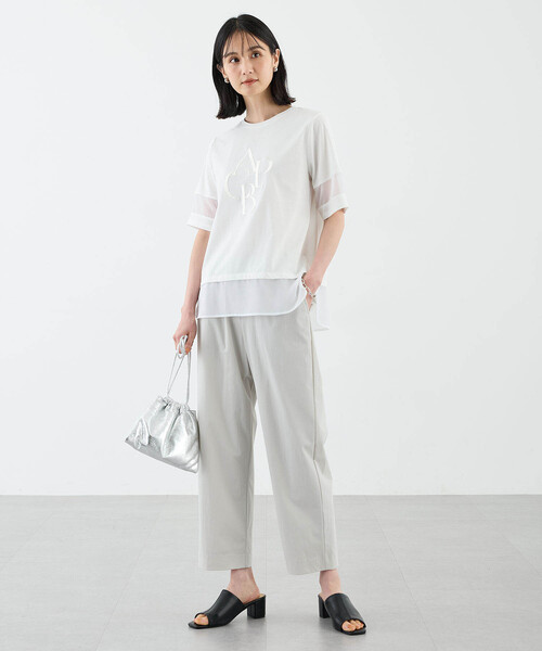 A/C DESIGN BY ALPHA CUBIC(エーシーデザインバイアルファキュービック)の「【接触冷感・UVカット】シアー切替えロゴTシャツ(Tシャツ/カットソー・レディース・ブラック/チャコールグレー/オフホワイト・M/L/LL/3L)」の7枚目の写真