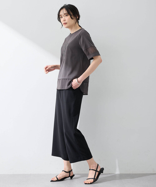 A/C DESIGN BY ALPHA CUBIC(エーシーデザインバイアルファキュービック)の「【接触冷感・UVカット】シアー切替えロゴTシャツ(Tシャツ/カットソー・レディース・ブラック/チャコールグレー/オフホワイト・M/L/LL/3L)」の14枚目の写真