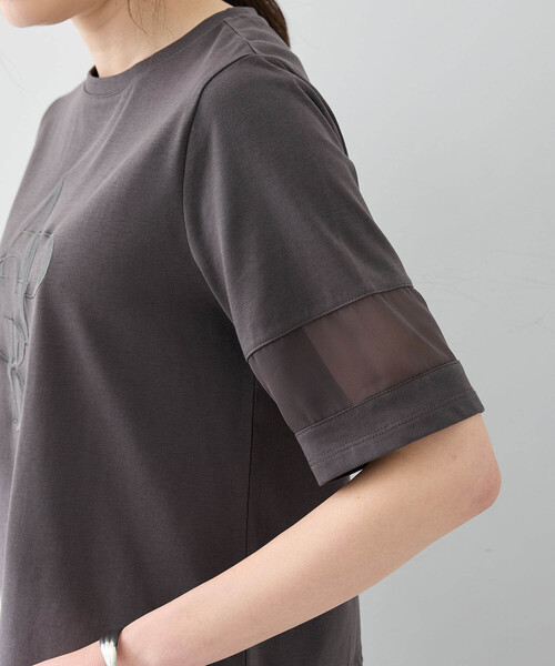 A/C DESIGN BY ALPHA CUBIC(エーシーデザインバイアルファキュービック)の「【接触冷感・UVカット】シアー切替えロゴTシャツ(Tシャツ/カットソー・レディース・ブラック/チャコールグレー/オフホワイト・M/L/LL/3L)」の18枚目の写真
