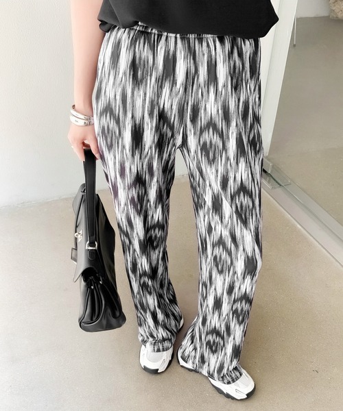 by LEGNA(バイレグナ)の「ランダムリブワイドパンツ(その他パンツ・レディース・ホワイト系/ブラック/グレー/グリーン/ブラウン/ブラック系・MEDIUM/LARGE/X-LARGE)」の9枚目の写真