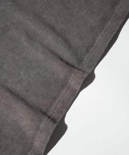 TOWNCRAFT（タウンクラフト）の「TOWNCRAFT / タウンクラフト VINTAGE DYE 9OZ LS TEE ヴィンテージ加工 ピグメント ヘビーウェイト 長袖Tシャツ（Tシャツ/カットソー・メンズ・パープル/ピンク/グリーン/ターコイズブルー/グレー/ブラック・MEDIUM/LARGE/X-LARGE）」の11枚目の写真