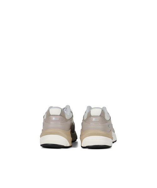 NEW BALANCE(ニューバランス)の「U990(スニーカー・メンズ・ベージュ系その他・27.5cm/28cm/28.5cm/27cm)」の6枚目の写真