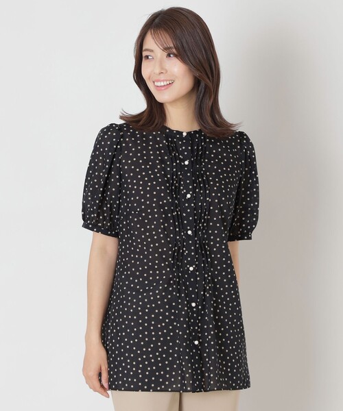 美品✨シーニューヨーク 総柄半袖ブラウス マルチカラー ピンタック コットン 美品✨シーニューヨーク 総柄半袖ブラウス マルチカラー ピンタック