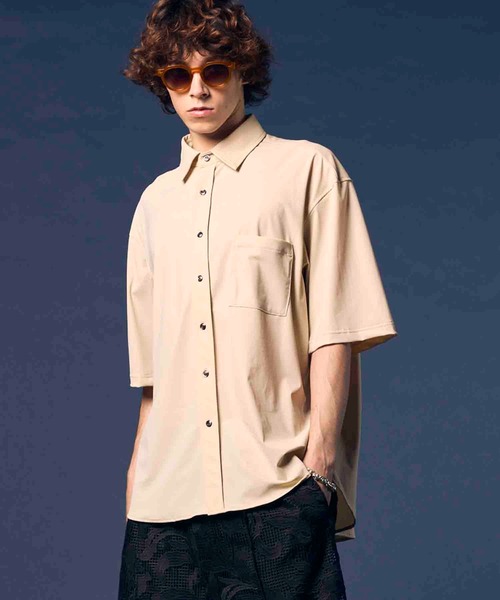 MAISON SPECIAL(メゾンスペシャル)の「《UNISEX》High Tension Prime-Over Short Sleeve Shirt/ハイテンションプライムオーバーショートスリーブシャツ【MAISON SPECIAL/メゾンスペシャル】(シャツ/ブラウス・メンズ・ブラック/グレイッシュベージュ/チャコールグレー/ブラウン・0/2/1)」の4枚目の写真
