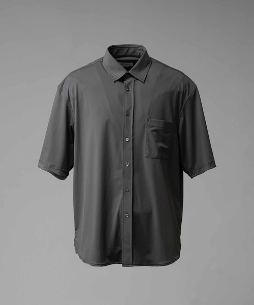 MAISON SPECIAL(メゾンスペシャル)の「《UNISEX》High Tension Prime-Over Short Sleeve Shirt/ハイテンションプライムオーバーショートスリーブシャツ【MAISON SPECIAL/メゾンスペシャル】(シャツ/ブラウス・メンズ・ブラック/グレイッシュベージュ/チャコールグレー/ブラウン・0/2/1)」の13枚目の写真
