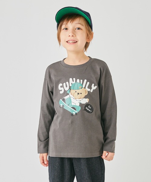 ever closet(エバークローゼット)の「プリント長袖Tシャツ(Tシャツ/カットソー・キッズ・ライトグレー系1/グレー系その他/ホワイト系その他/パープル系その他/グレー系その他2/ライトグレー系2/グレー系その他4/ブルー系その他/グリーン系その他/グリーン系その他2/ピンク系その他2/ホワイト系その他3/パープル系その他2/ネイビー系1/ホワイト系その他2/パープル系その他3/ホワイト系その他4/ピンク系その他/グレー系その他3/グレー系その他5/ベージュ/パープル/ベージュ系その他2/オレンジ系・90cm/140cm/120cm/110cm/100cm/130cm/160cm/150cm/80cm)」の1枚目の写真