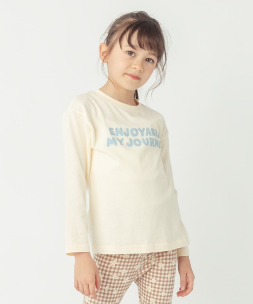ever closet(エバークローゼット)の「プリント長袖Tシャツ(Tシャツ/カットソー・キッズ・ライトグレー系1/グレー系その他/ホワイト系その他/パープル系その他/グレー系その他2/ライトグレー系2/グレー系その他4/ブルー系その他/グリーン系その他/グリーン系その他2/ピンク系その他2/ホワイト系その他3/パープル系その他2/ネイビー系1/ホワイト系その他2/パープル系その他3/ホワイト系その他4/ピンク系その他/グレー系その他3/グレー系その他5/ベージュ/パープル/ベージュ系その他2/オレンジ系・90cm/140cm/120cm/110cm/100cm/130cm/160cm/150cm/80cm)」の3枚目の写真