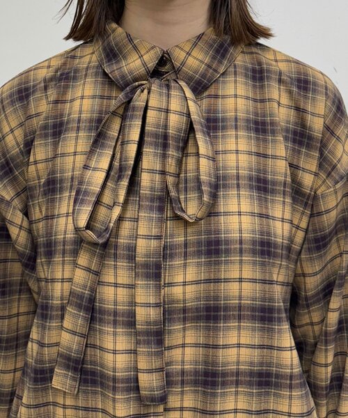 CIAOPANIC（チャオパニック）の「ボウタイ付き裾ティアードチェックシャツワンピース（シャツ/ブラウス・レディース・ブラック/ブラウン/ピンク/グレー・ONE SIZE）」の8枚目の写真