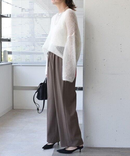 SHIPS(シップス)の「〈UVカット/防シワ加工〉梳毛調 ストレッチ ドロスト パンツ(その他パンツ・レディース・ナチュラル/ダークグレー/ブラウン系・40/38/36)」の4枚目の写真