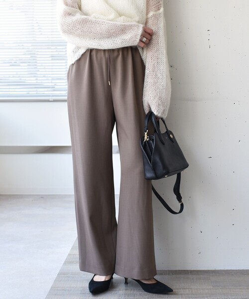 SHIPS(シップス)の「〈UVカット/防シワ加工〉梳毛調 ストレッチ ドロスト パンツ(その他パンツ・レディース・ナチュラル/ダークグレー/ブラウン系・40/38/36)」の6枚目の写真