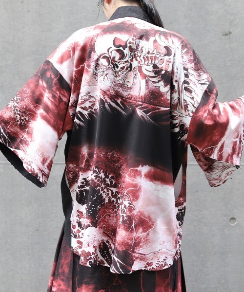 REZEN(リゼン)の「ガシャドクロ柄羽織(その他アウター・メンズ・ローズ/ライトグレー/レッドパープル・MEDIUM/LARGE)」の22枚目の写真