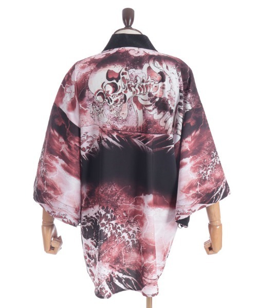 REZEN(リゼン)の「ガシャドクロ柄羽織(その他アウター・メンズ・ローズ/ライトグレー/レッドパープル・MEDIUM/LARGE)」の11枚目の写真