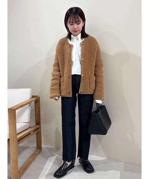 Mila Owen(ミラオーウェン)の「裾段差テーパードデニムパンツ(デニムパンツ・レディース・インディゴブルー/ブラウン/ブルー/ライトブルー・0/1/2/00)」の10枚目の写真