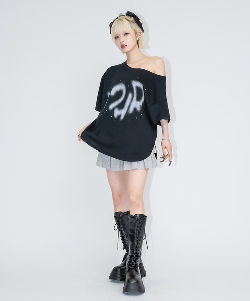 17HR(セブンティーンアワーズ)の「ワンショルロゴT(Tシャツ/カットソー・レディース・ホワイト/ブラック・FREE)」の13枚目の写真