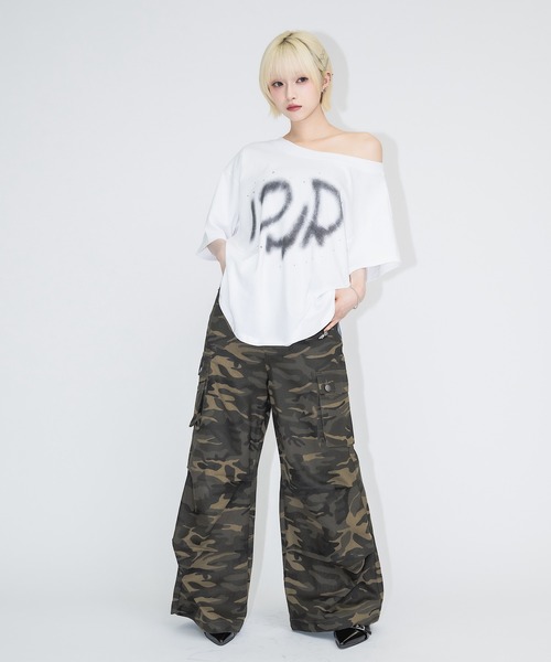 17HR(セブンティーンアワーズ)の「ワンショルロゴT(Tシャツ/カットソー・レディース・ホワイト/ブラック・FREE)」の4枚目の写真