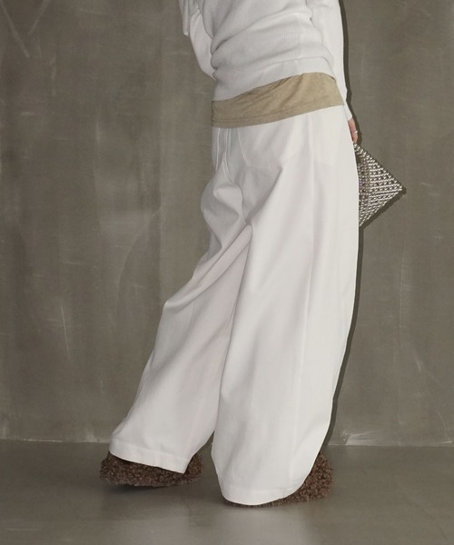 センターシーム 3Dカーブボリュームパンツ chw25a047