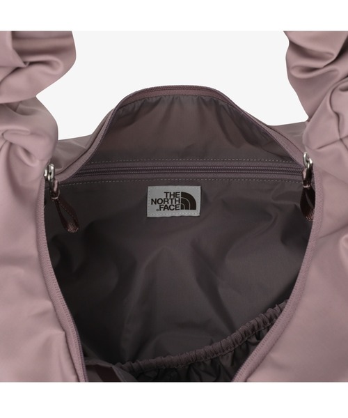 THE NORTH FACE(ザノースフェイス)の「THE NORTH FACE(ザ・ノースフェイス)/A4対応 軽量 大容量 ショルダー 肩掛けバッグ シャーリング ホーボーバッグ/BONNEY HOBO BAG L(ショルダーバッグ・レディース・ブラック/ピンク/ブラック系その他・FREE)」の21枚目の写真