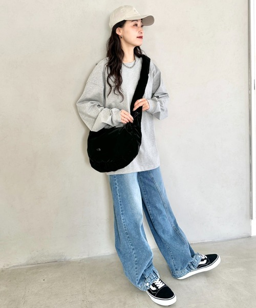 THE NORTH FACE(ザノースフェイス)の「THE NORTH FACE(ザ・ノースフェイス)/A4対応 軽量 大容量 ショルダー 肩掛けバッグ シャーリング ホーボーバッグ/BONNEY HOBO BAG L(ショルダーバッグ・レディース・ブラック/ピンク/ブラック系その他・FREE)」の12枚目の写真