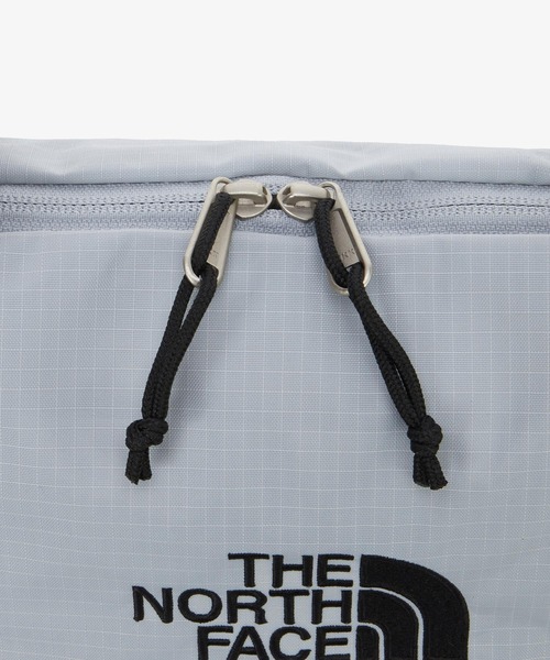 THE NORTH FACE(ザノースフェイス)の「【韓国限定・日本未入荷】THE NORTH FACE BOREALIS SHOULDER BAG / ノースフェイス ボレアリス ショルダーバッグ(トートバッグ・メンズ・グレー/ブラック/ホワイト系その他・FREE)」の18枚目の写真
