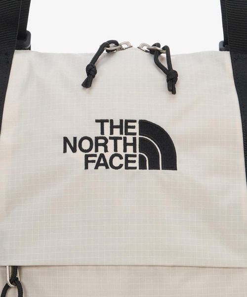 THE NORTH FACE(ザノースフェイス)の「【韓国限定・日本未入荷】THE NORTH FACE BOREALIS SHOULDER BAG / ノースフェイス ボレアリス ショルダーバッグ(トートバッグ・メンズ・グレー/ブラック/ホワイト系その他・FREE)」の6枚目の写真