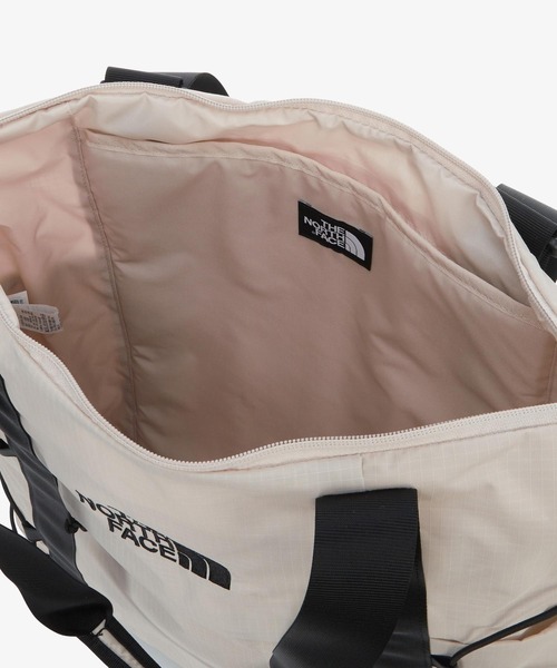THE NORTH FACE(ザノースフェイス)の「【韓国限定・日本未入荷】THE NORTH FACE BOREALIS SHOULDER BAG / ノースフェイス ボレアリス ショルダーバッグ(トートバッグ・メンズ・グレー/ブラック/ホワイト系その他・FREE)」の8枚目の写真