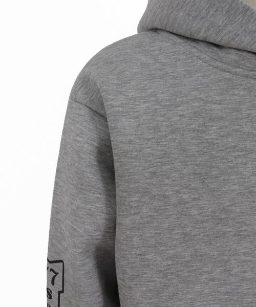 seventy seven(セブンティセブン)の「mpa3947-cardboard P-O hoodie(smile&arrow) プルオーバーパーカー(7725W060)(パーカー・メンズ・トップグレー/ブラック・XL/L/M/S)」の18枚目の写真
