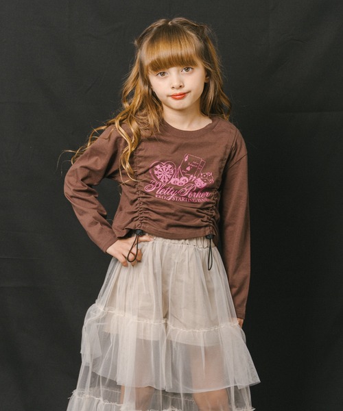 URBAN CHERRY（アーバンチェリー）の「【綿100%】丈が変わる2wayドローストコード付きポーカープリントロンＴ（Tシャツ/カットソー・キッズ・チャコール/ホワイト/ブラック/ブラウン・140cm/130cm/120cm/110cm/150cm）」の4枚目の写真