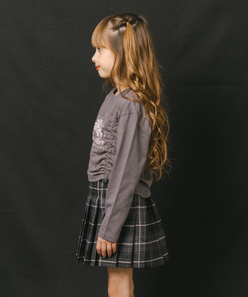 URBAN CHERRY（アーバンチェリー）の「【綿100%】丈が変わる2wayドローストコード付きポーカープリントロンＴ（Tシャツ/カットソー・キッズ・チャコール/ホワイト/ブラック/ブラウン・140cm/130cm/120cm/110cm/150cm）」の10枚目の写真