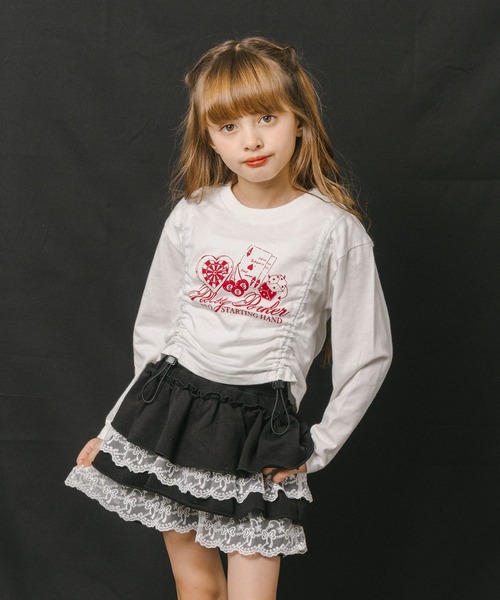 URBAN CHERRY（アーバンチェリー）の「【綿100%】丈が変わる2wayドローストコード付きポーカープリントロンＴ（Tシャツ/カットソー・キッズ・チャコール/ホワイト/ブラック/ブラウン・140cm/130cm/120cm/110cm/150cm）」の18枚目の写真