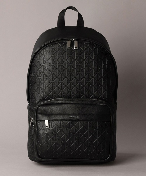 カルバンクライン   ブラックエンボス加工バックパック エンブレム エンボスラウンド バックパック（バックパック/リュック